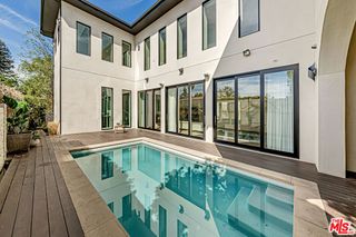 310 N Lucerne Boulevard, Los Angeles, CA 90004