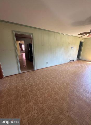 402 NYLON BLVD, Seaford, DE 19973