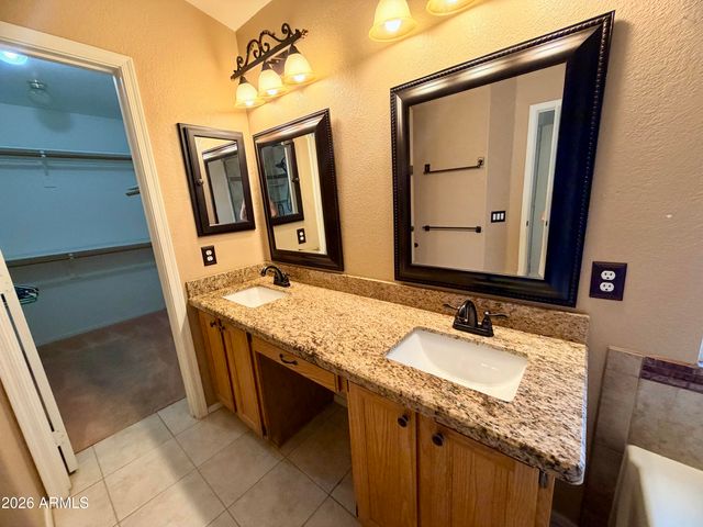 1457 N BIRCH Street, Gilbert, AZ 85233