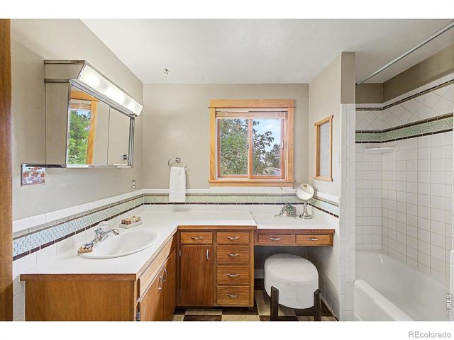 9132 Jotipa Drive, Longmont, CO 80503