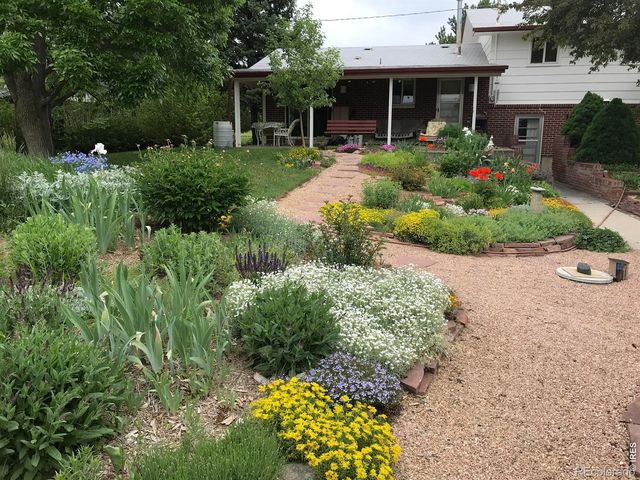 9132 Jotipa Drive, Longmont, CO 80503