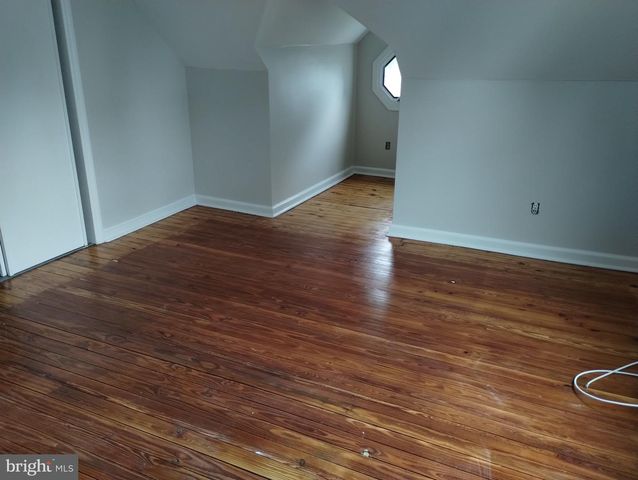 42 FARNSWORTH AVE, Maple Shade, NJ 08052