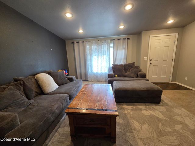 32734 N 10th AVE, Spirit Lake, ID 83869