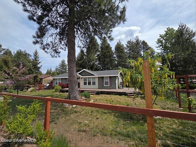 32734 N 10th AVE, Spirit Lake, ID 83869