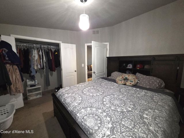 32734 N 10th AVE, Spirit Lake, ID 83869