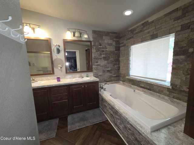 32734 N 10th AVE, Spirit Lake, ID 83869