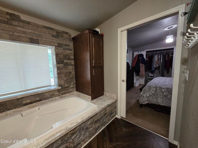 32734 N 10th AVE, Spirit Lake, ID 83869