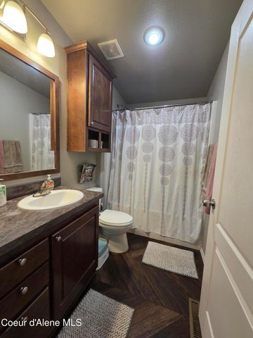 32734 N 10th AVE, Spirit Lake, ID 83869
