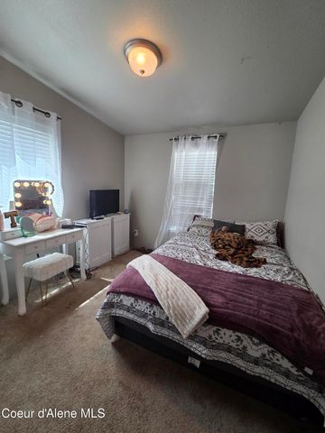 32734 N 10th AVE, Spirit Lake, ID 83869