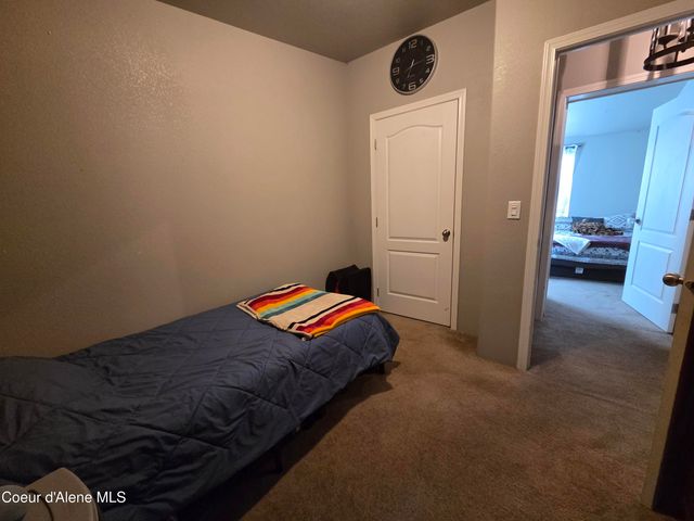 32734 N 10th AVE, Spirit Lake, ID 83869