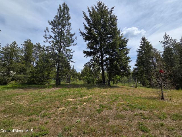 32734 N 10th AVE, Spirit Lake, ID 83869