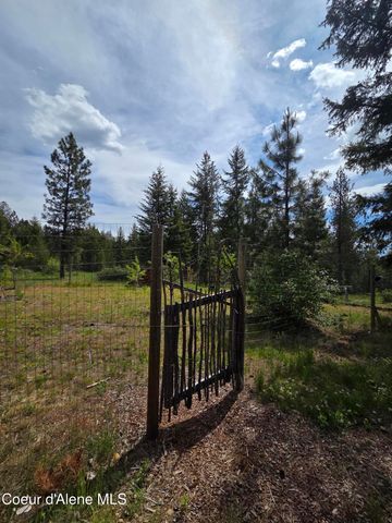 32734 N 10th AVE, Spirit Lake, ID 83869