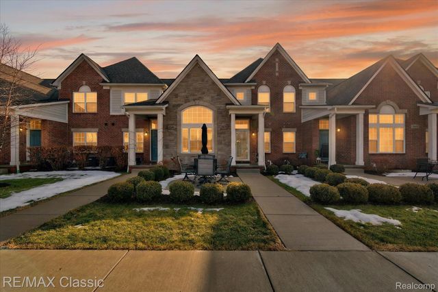 45678 Aragon Lane, Canton Charter Township, MI 48187