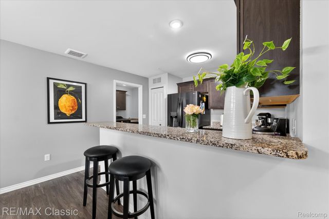 45678 Aragon Lane, Canton Charter Township, MI 48187