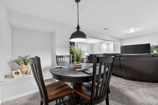 45678 Aragon Lane, Canton Charter Township, MI 48187