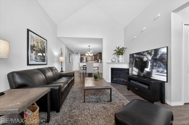 45678 Aragon Lane, Canton Charter Township, MI 48187