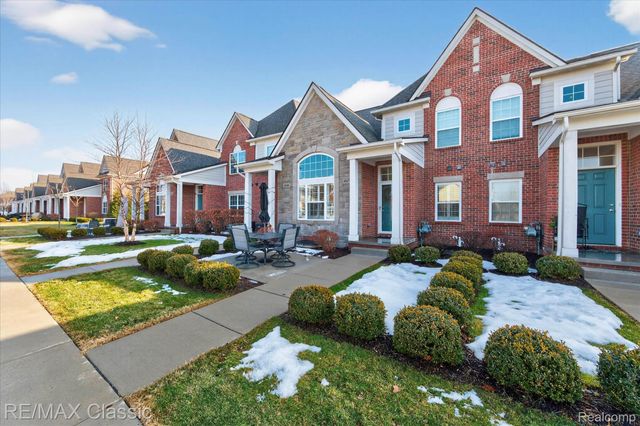 45678 Aragon Lane, Canton Charter Township, MI 48187