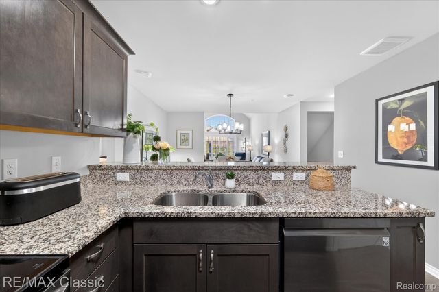 45678 Aragon Lane, Canton Charter Township, MI 48187