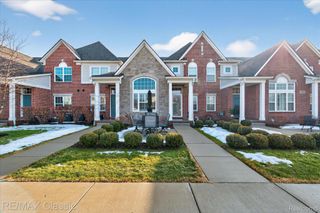45678 Aragon Lane, Canton Charter Township, MI 48187