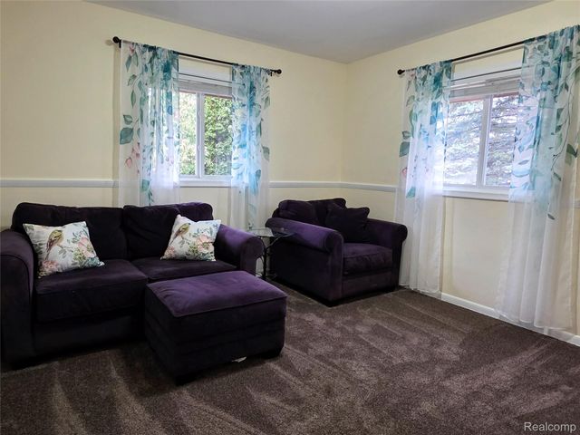 1134 Cayuga Drive, Grand Blanc Charter Township, MI 48439