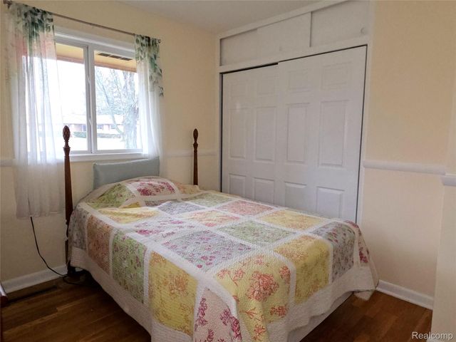 1134 Cayuga Drive, Grand Blanc Charter Township, MI 48439