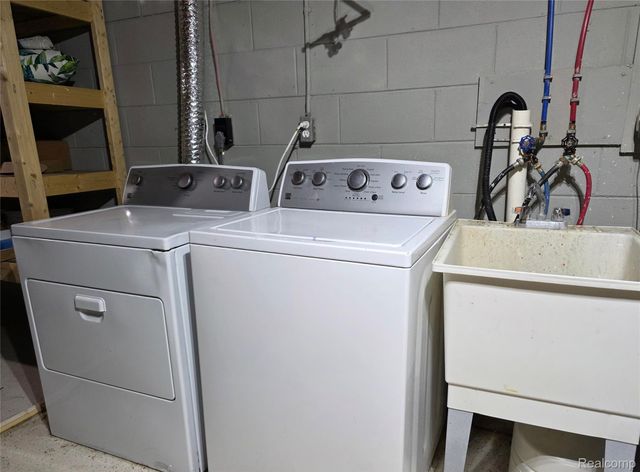 1134 Cayuga Drive, Grand Blanc Charter Township, MI 48439