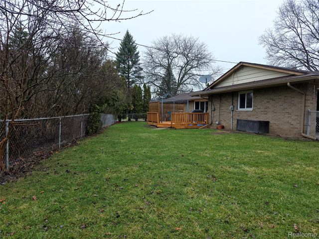 1134 Cayuga Drive, Grand Blanc Charter Township, MI 48439