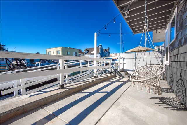 16791 Bayview Drive, Huntington Beach, CA 92649