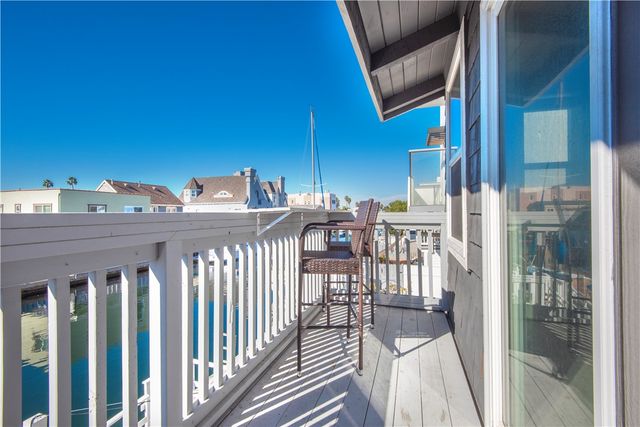 16791 Bayview Drive, Huntington Beach, CA 92649
