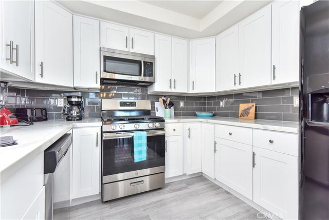 16791 Bayview Drive, Huntington Beach, CA 92649