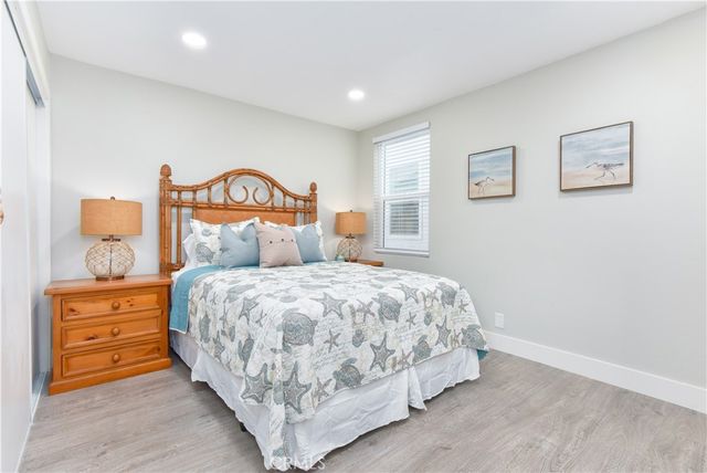 16791 Bayview Drive, Huntington Beach, CA 92649