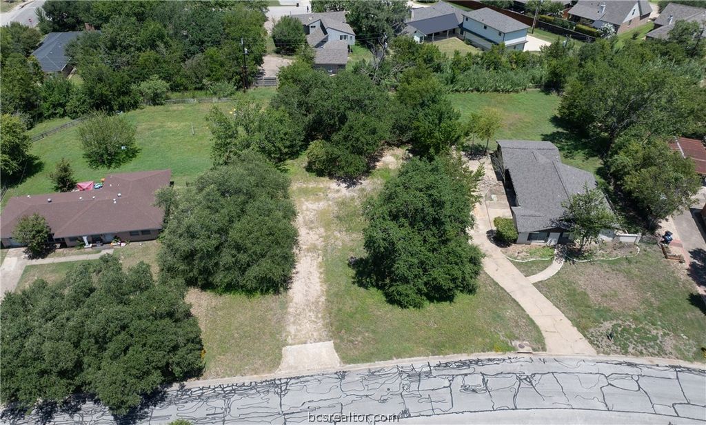 1003 Winding Road, College Station, TX 77840 — exterior