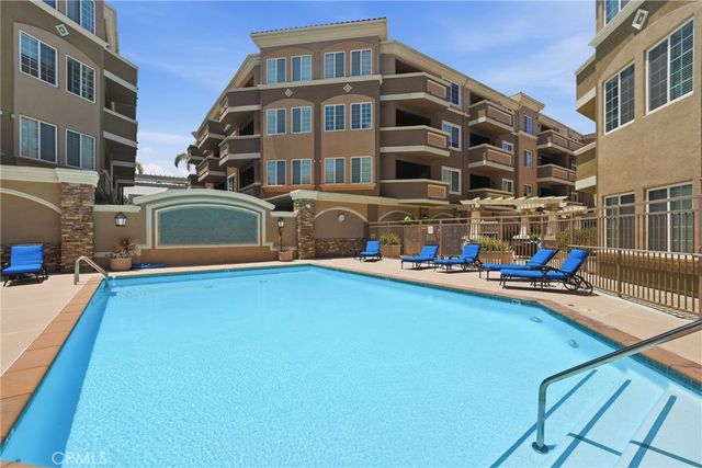 2750 Artesia 132, Redondo Beach, CA 90278