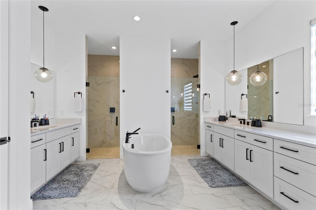 Image 18 of property listing at 9445 SANTORINI DRIVE, Orlando, FL 32827