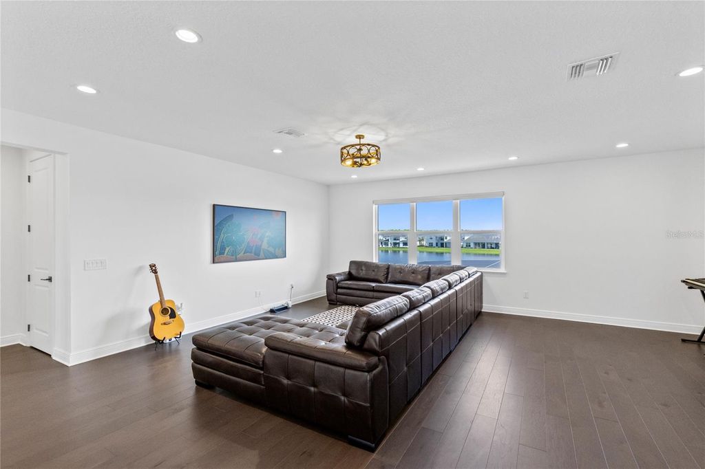 Image 30 of property listing at 9445 SANTORINI DRIVE, Orlando, FL 32827