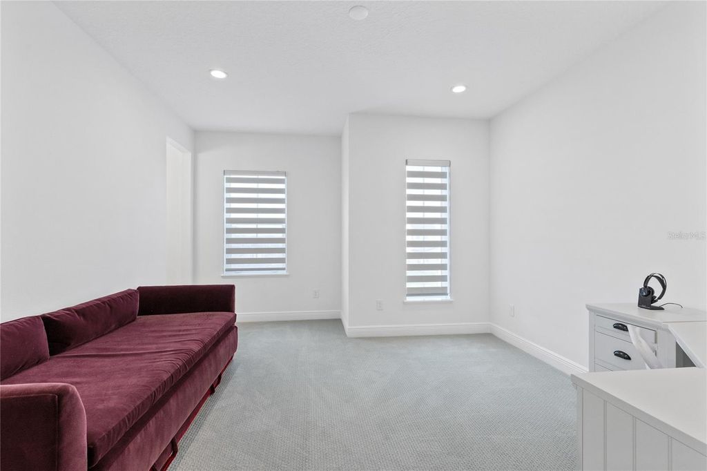 Image 40 of property listing at 9445 SANTORINI DRIVE, Orlando, FL 32827