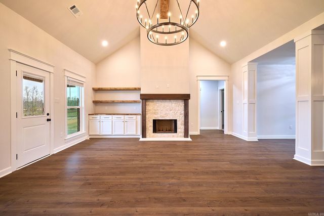 10565 W Miller Sardis Road, Bauxite, AR 72011