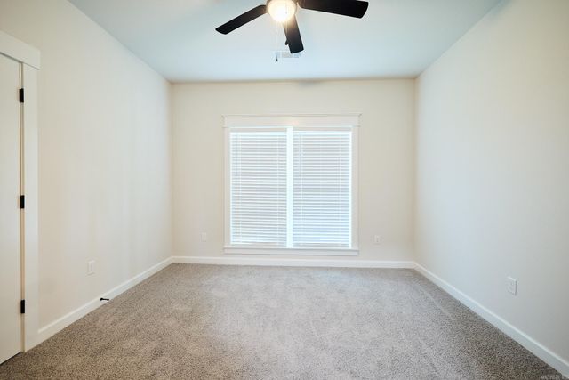 10565 W Miller Sardis Road, Bauxite, AR 72011