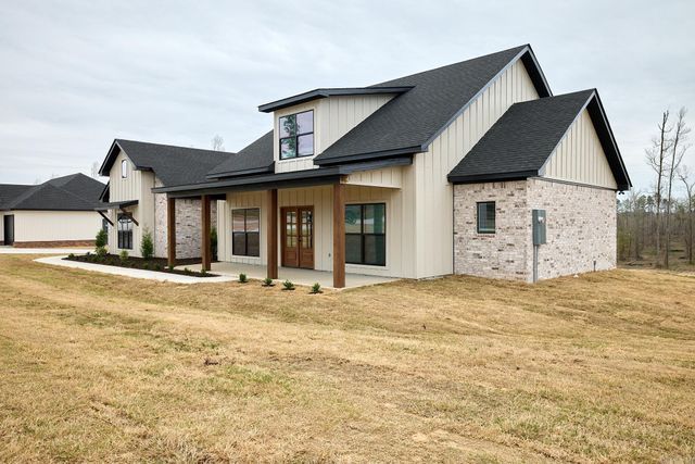 10565 W Miller Sardis Road, Bauxite, AR 72011