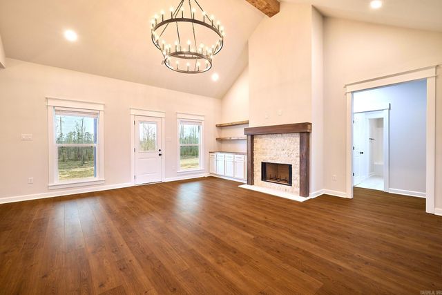 10565 W Miller Sardis Road, Bauxite, AR 72011