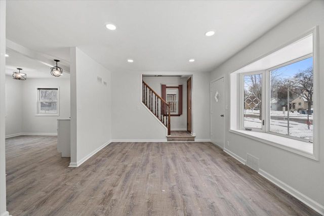 5320 N 60th STREET, Milwaukee, WI 53218