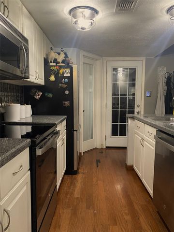 70 Evanston Street 1, Houston, TX 77015