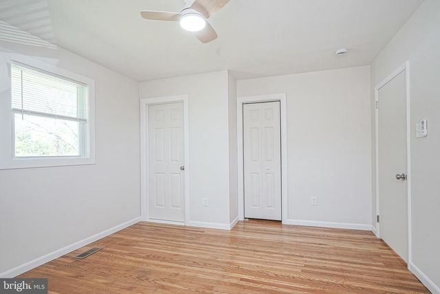 282 MC CLELLAND AVE, Bellmawr, NJ 08031