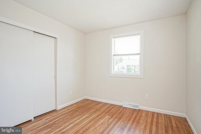 282 MC CLELLAND AVE, Bellmawr, NJ 08031