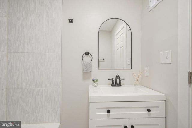 282 MC CLELLAND AVE, Bellmawr, NJ 08031