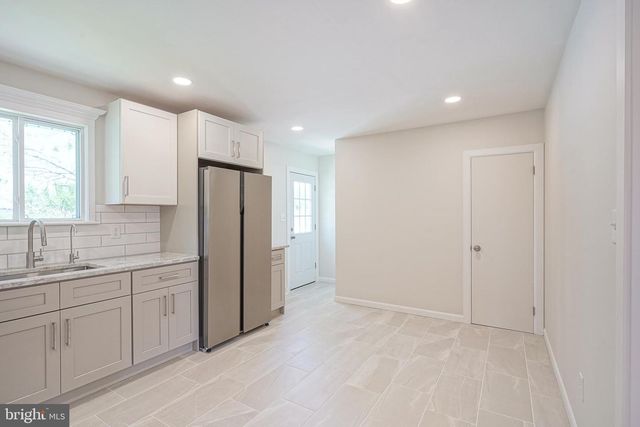 282 MC CLELLAND AVE, Bellmawr, NJ 08031
