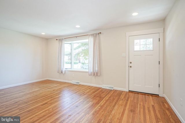 282 MC CLELLAND AVE, Bellmawr, NJ 08031