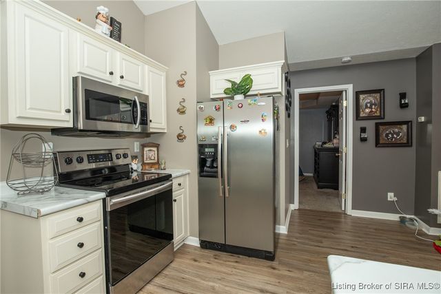 2401 Creaghton Court, Jeffersonville, IN 47130