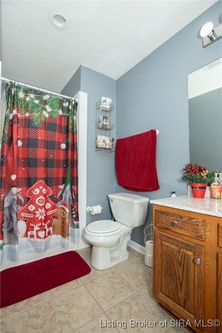 2401 Creaghton Court, Jeffersonville, IN 47130