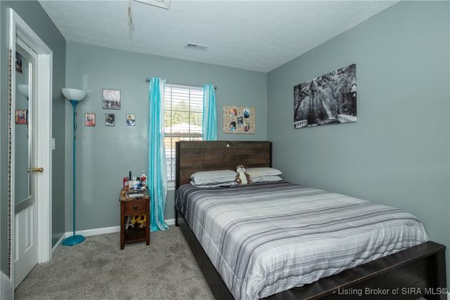 2401 Creaghton Court, Jeffersonville, IN 47130